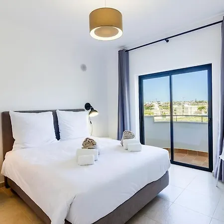 Appartement At Porto De Mos With Pool Lagos